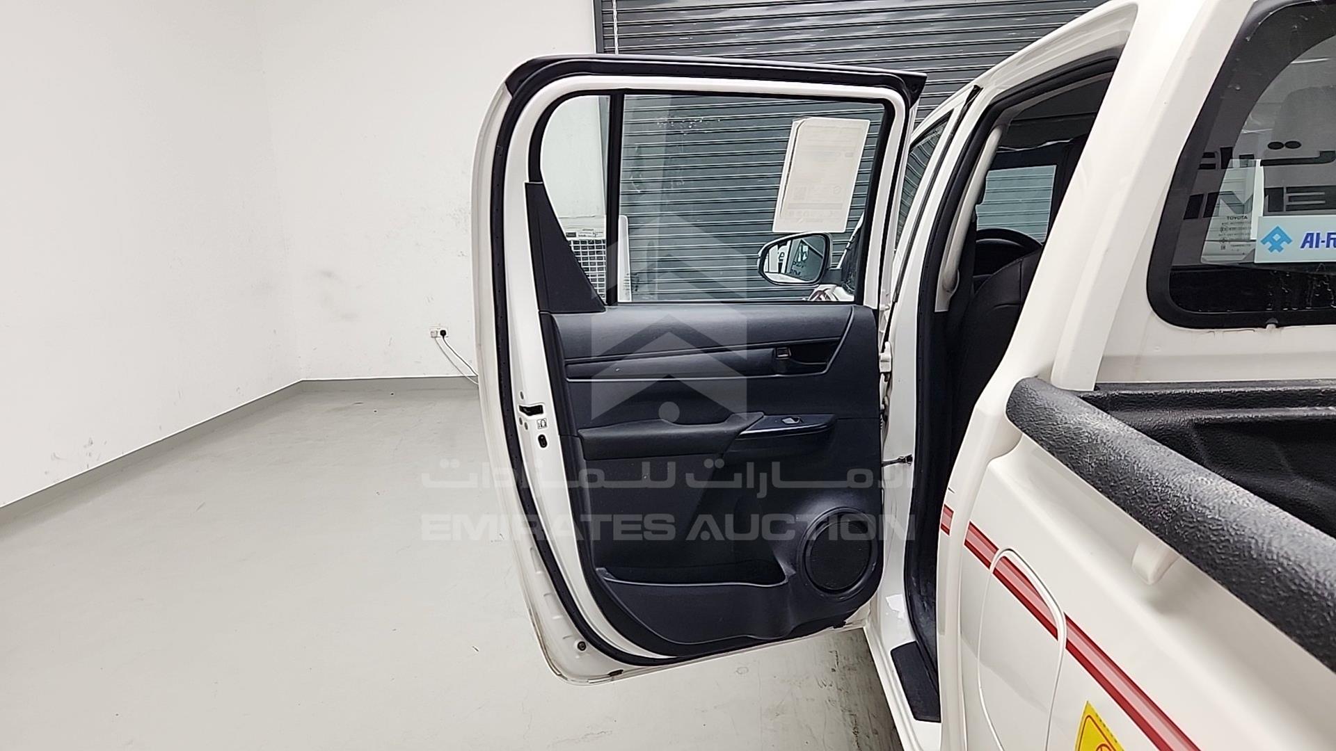 2023 TOYOTA HILUX VIN: MR0DB9CD9P5004089
