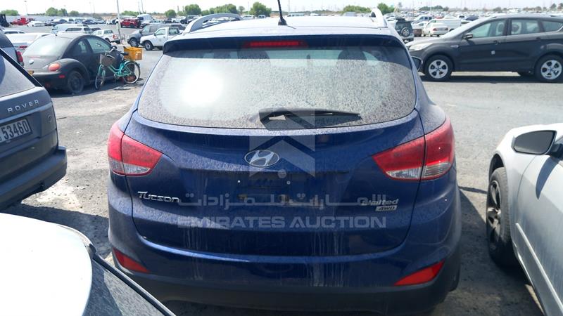 KMHJT81C4EU851006 Auction: EmiratesAuction Lot: 408515 KMHJT81C4EU851006 Hyundai Tucson 2014 BLUE Photo 8