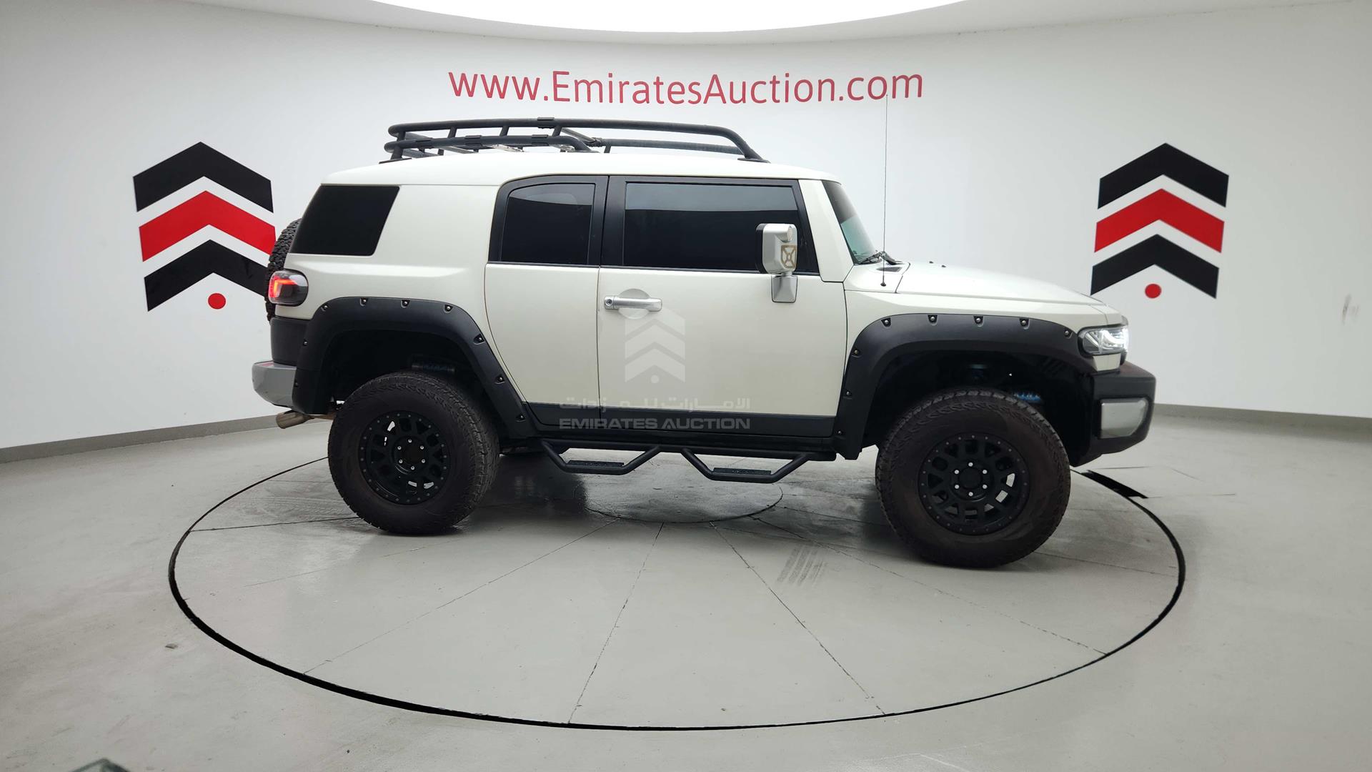 2008 TOYOTA FJ CRUISER VIN: JTEBU11F18K035244