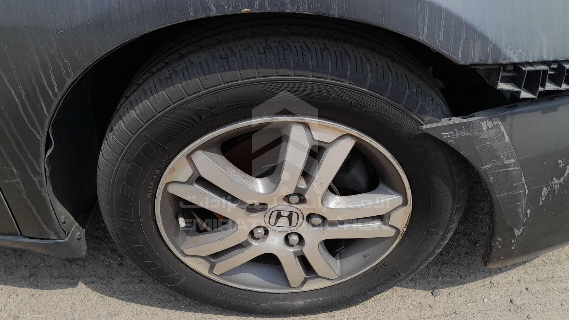 2006 HONDA ACCORD VIN: JHMCM56526C413951