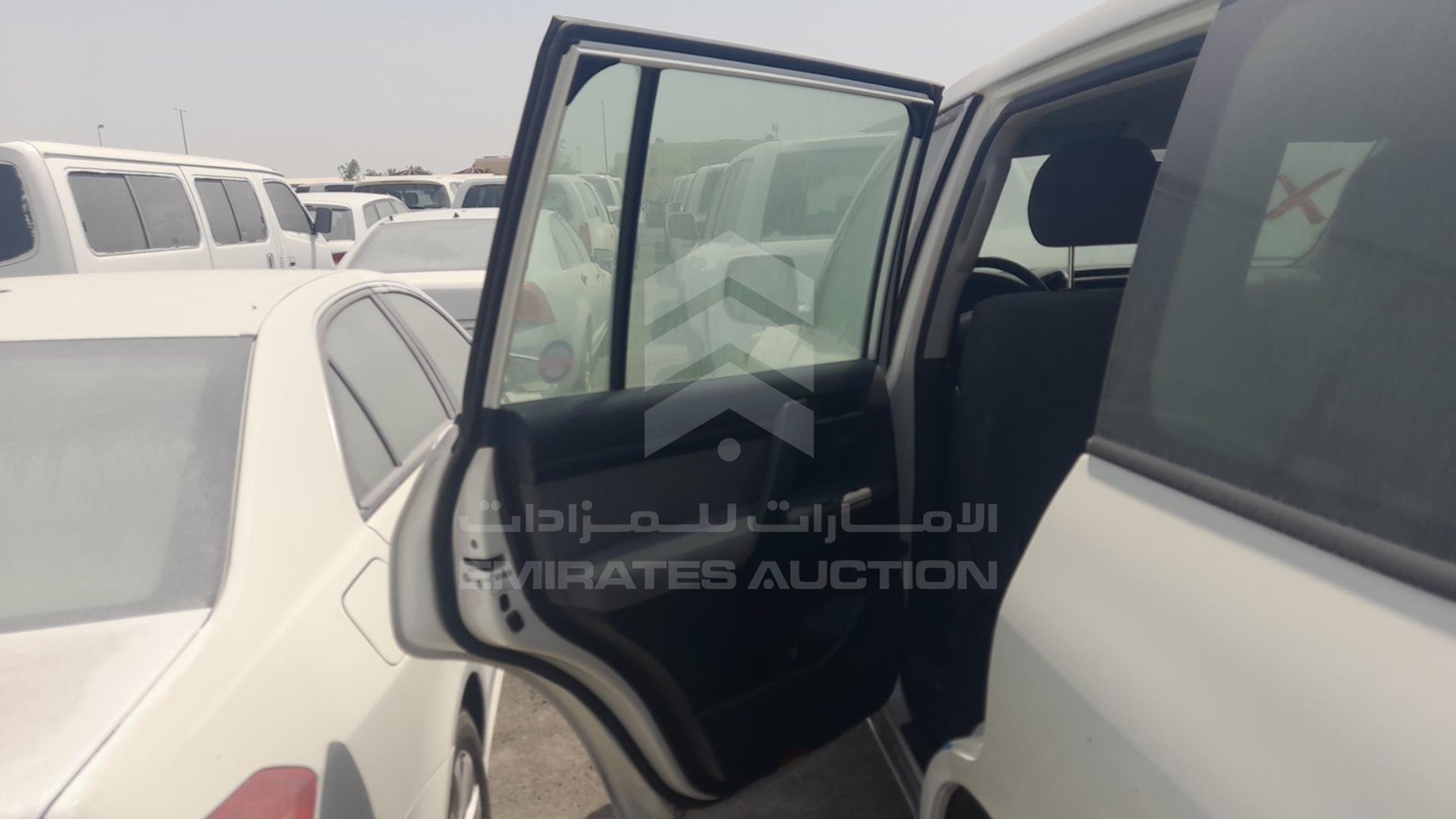 2011 TOYOTA LAND CRUISER VIN: JTMDU09J4B4044435