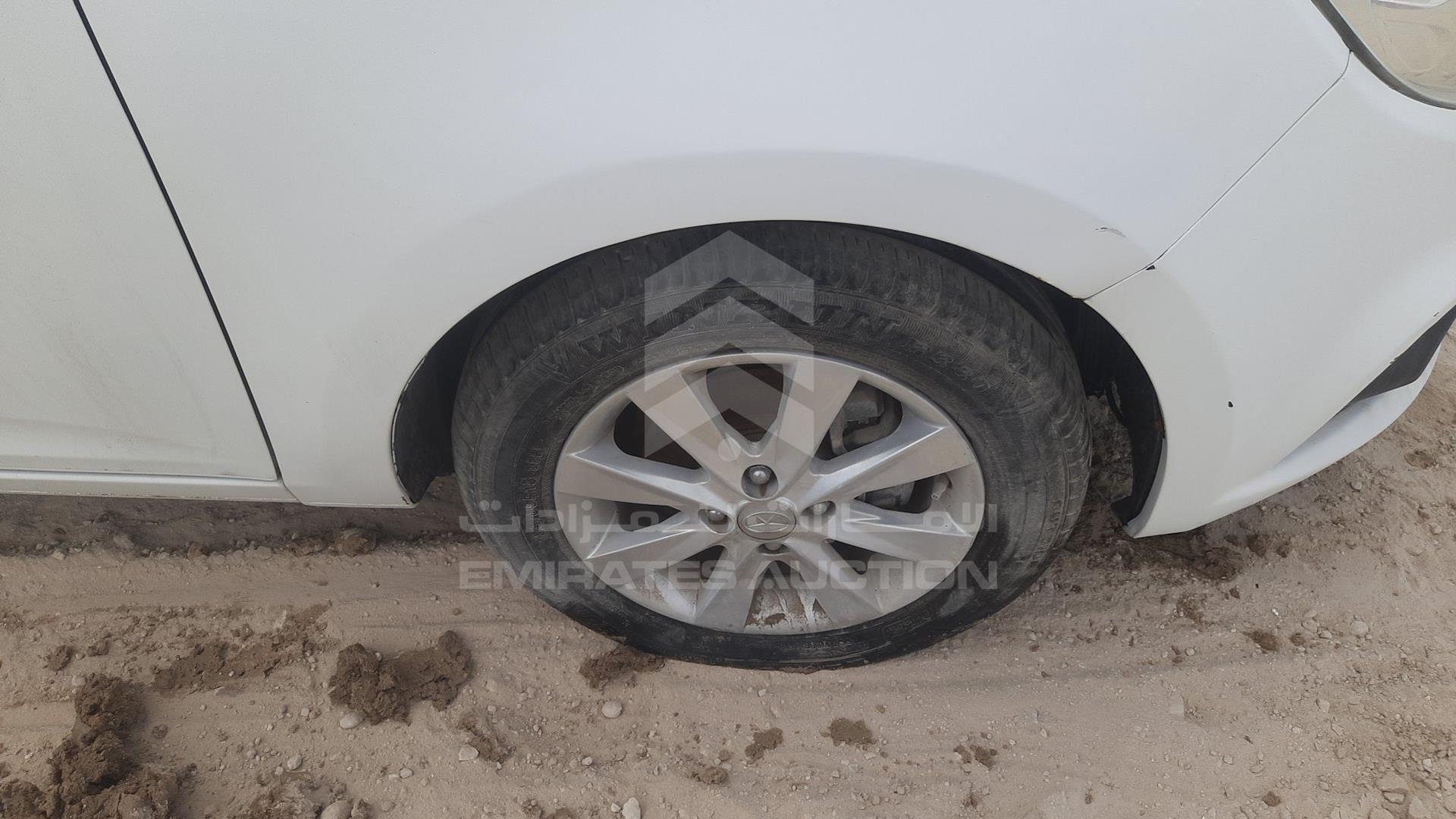 2016 JAC J4 VIN: LJ12FKR21G4703757