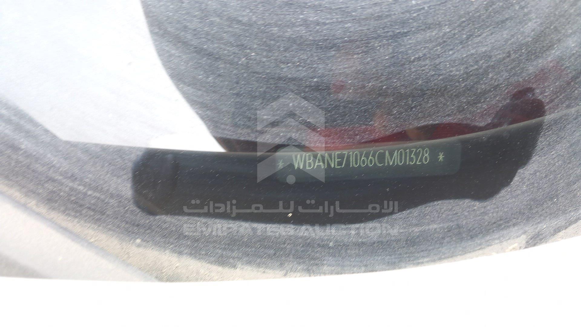 0 BMW 530I VIN: WBANE71066CM01328