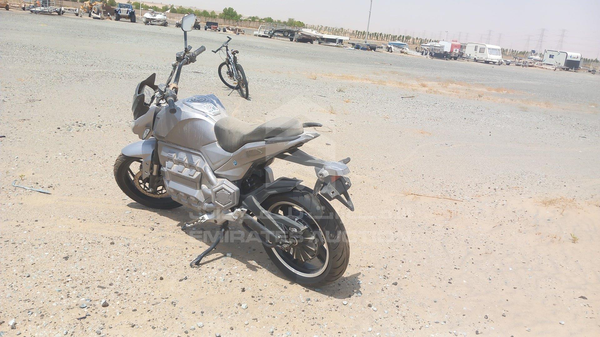 0 MOTORBIKE --- VIN: H1LSVE202PA002251