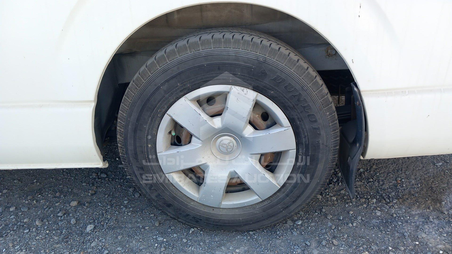 2015 TOYOTA HIACE VIN: JTGRX12P6F8046402