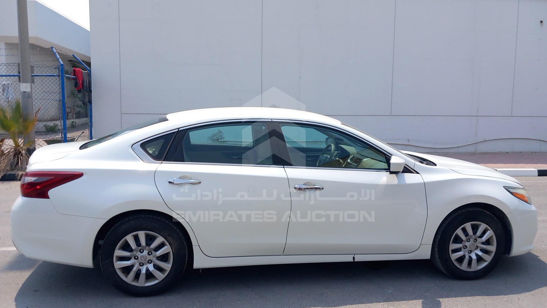 2018 NISSAN ALTIMA VIN: 1N4AL3A98JC100251