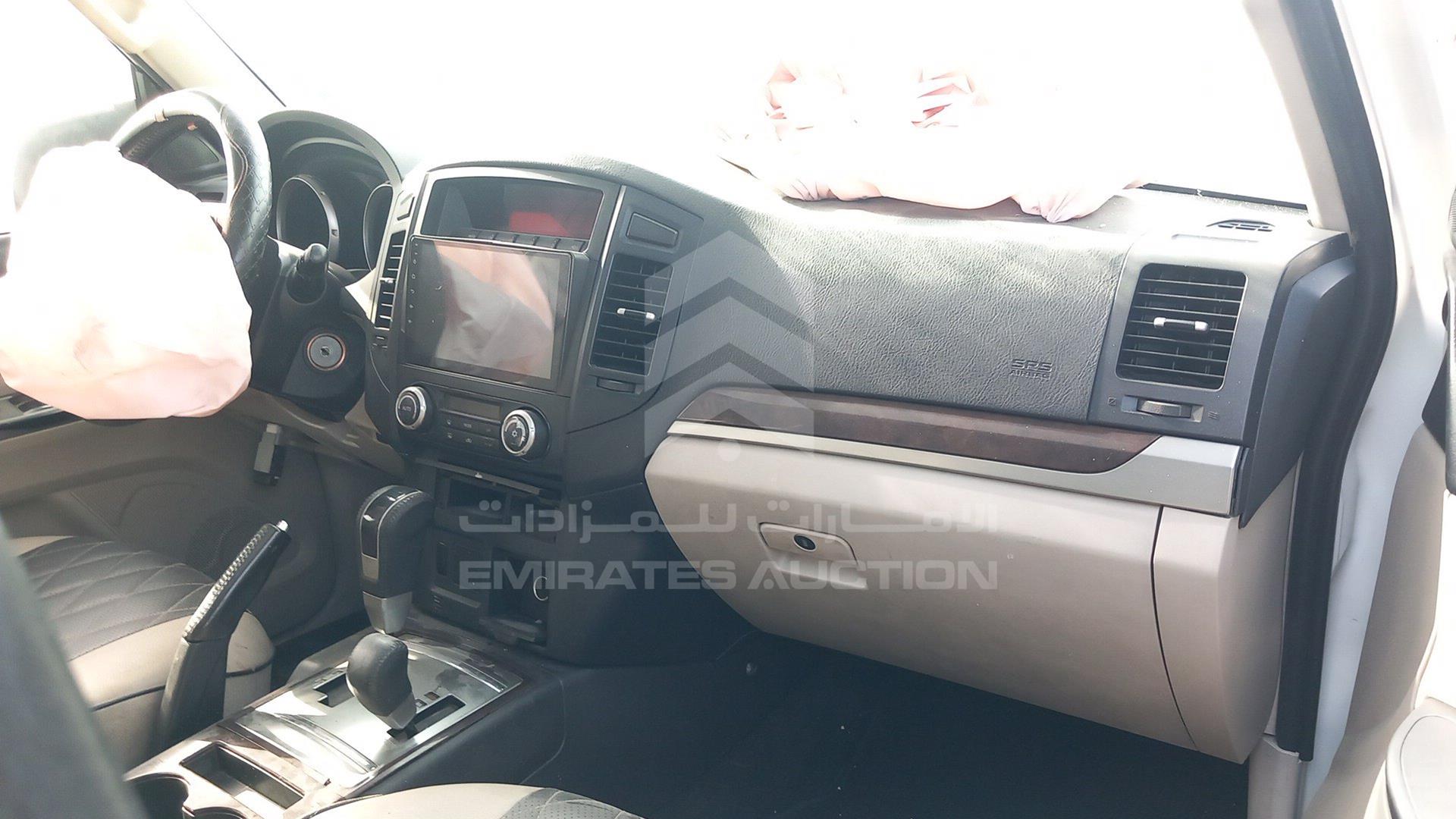 2013 MITSUBISHI PAJERO VIN: JMYLRV95WDJ709578