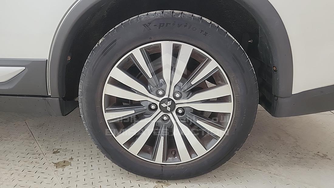 2021 Mitsubishi Outlander — Rear Left Tyre — Photo 33