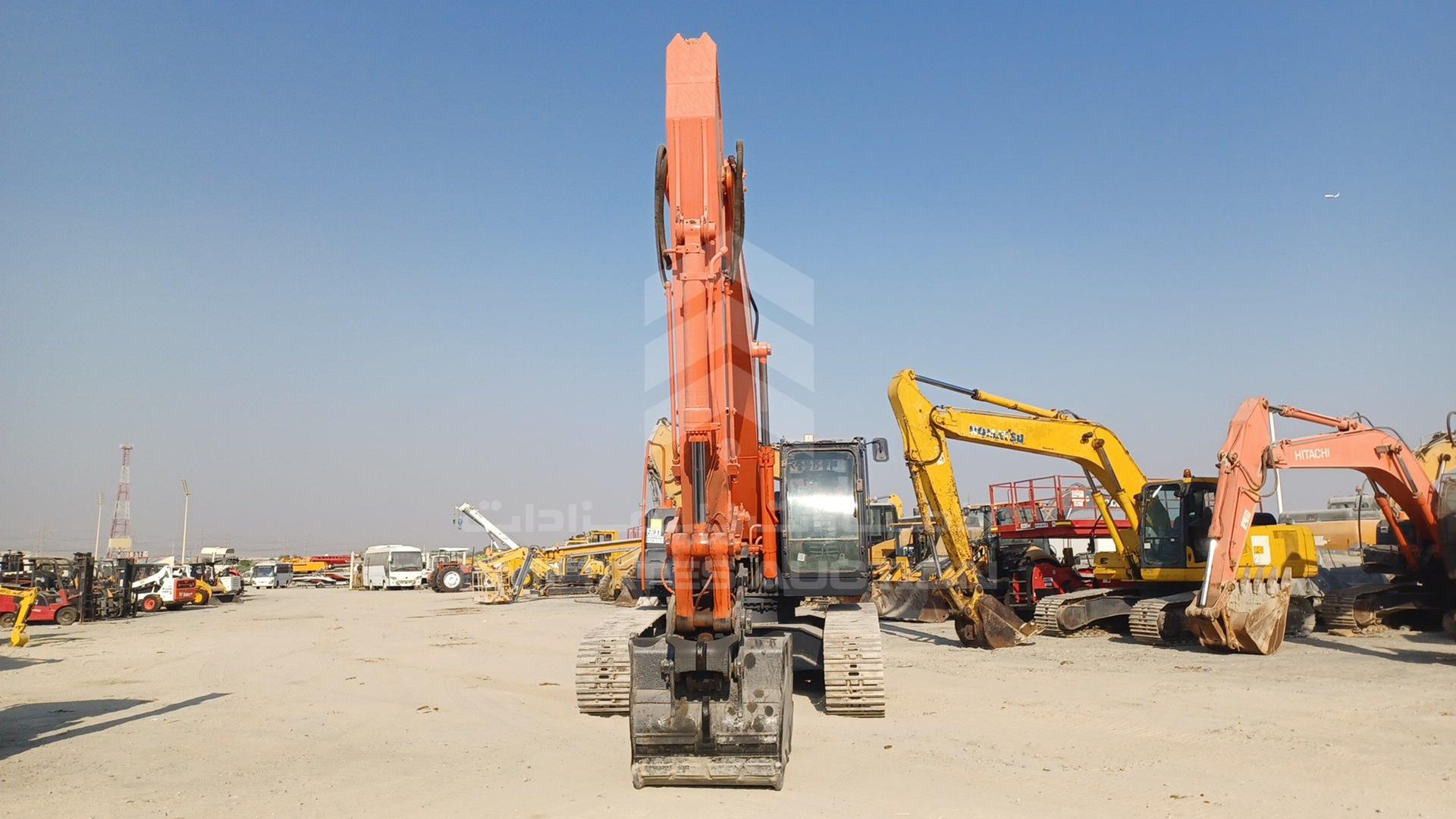 2022 HITACHI EXCAVATOR VIN: HCM1V400C00031293