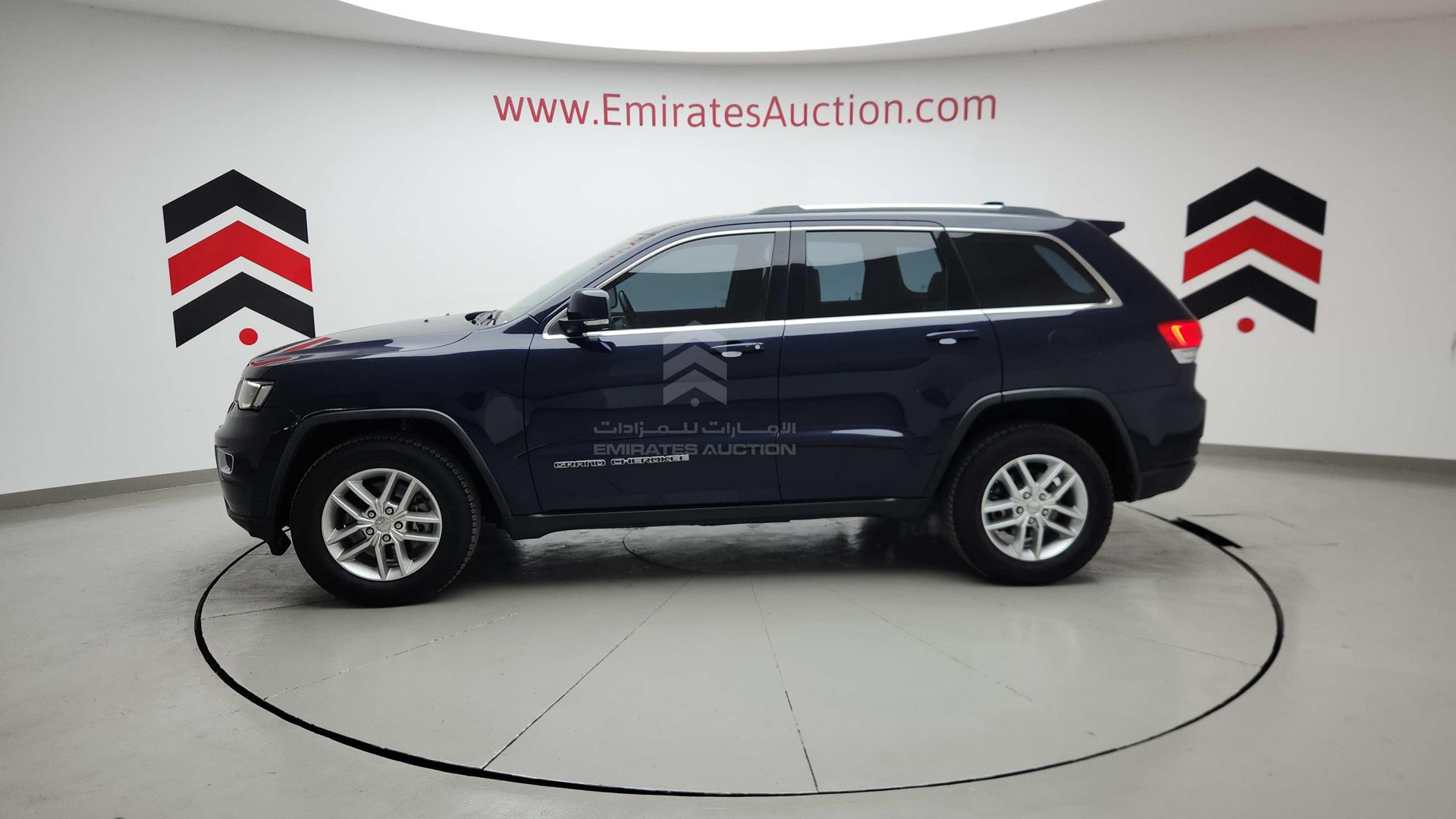 2017 JEEP GRAND CHEROKEE VIN: 1C4RJFAG4HC614109