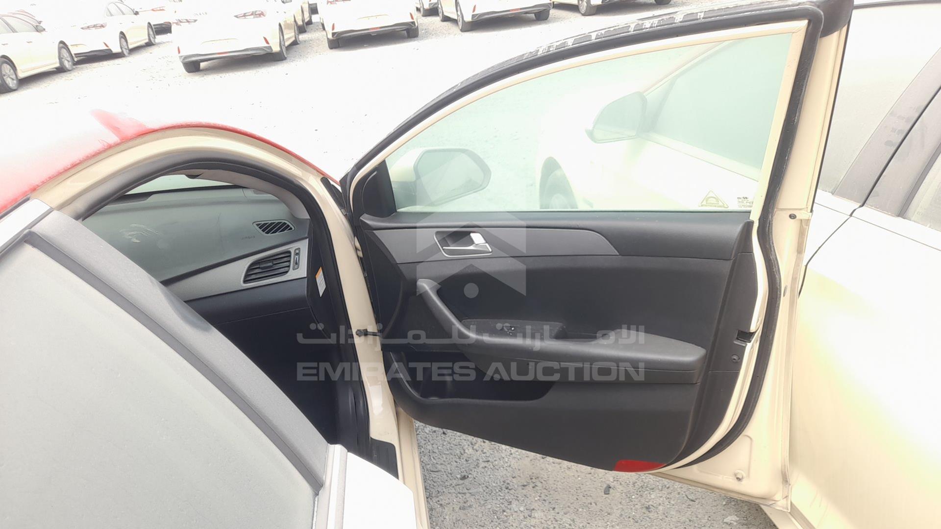2018 HYUNDAI SONATA VIN: KMHE24135JA081987