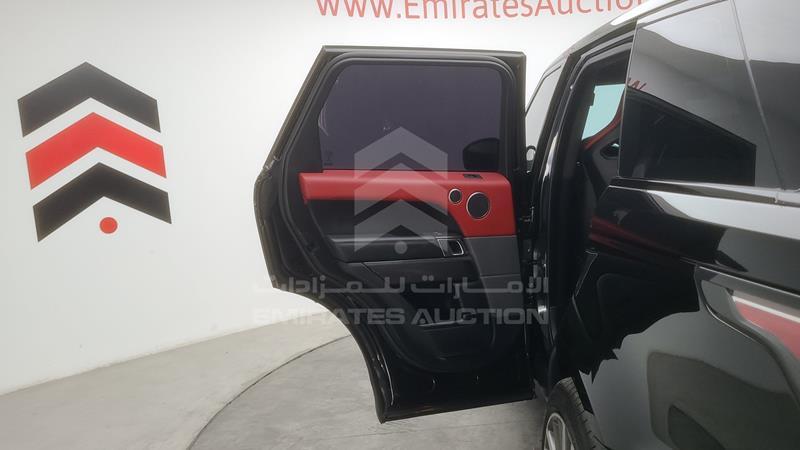 SALWA2EF7GA547408 Auction: EmiratesAuction Lot: 412101 SALWA2EF7GA547408 Range Rover Sport 2016 BLACK Photo 35