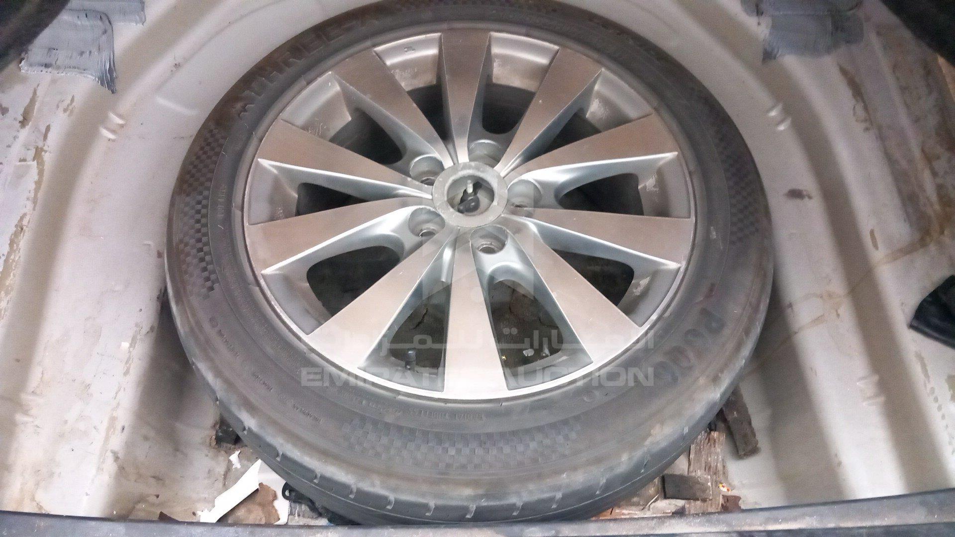 4T1BK36B2BU405586 - 2011 Toyota Avalon - #489716
