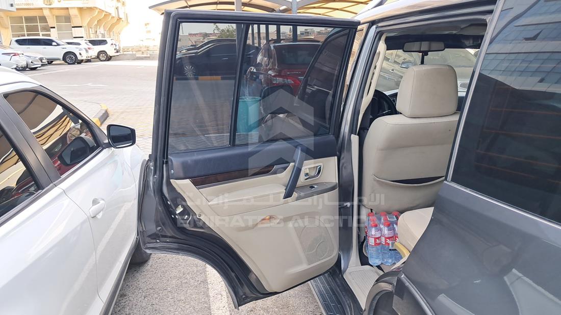 2017 Mitsubishi Pajero — Rear Left Door — Photo 18