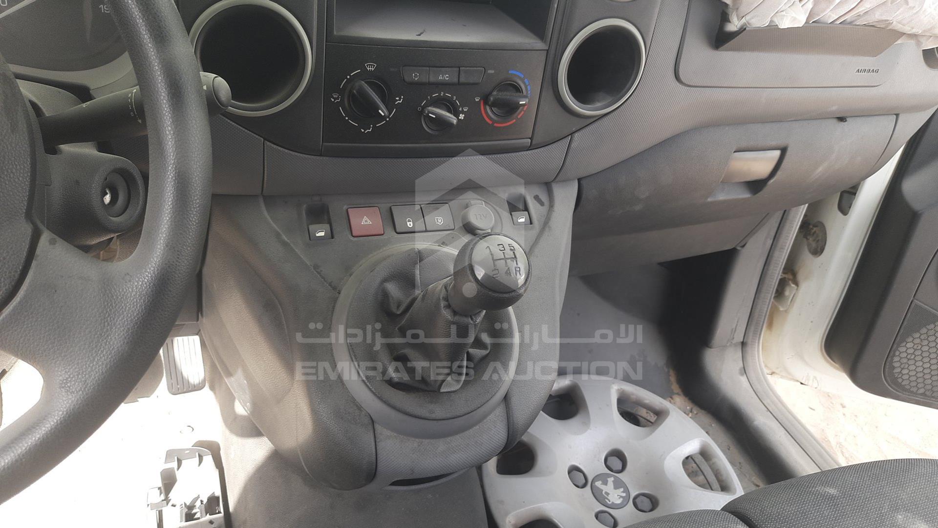 2019 PEUGEOT PARTNER VIN: VF37FNFU6KJ513499
