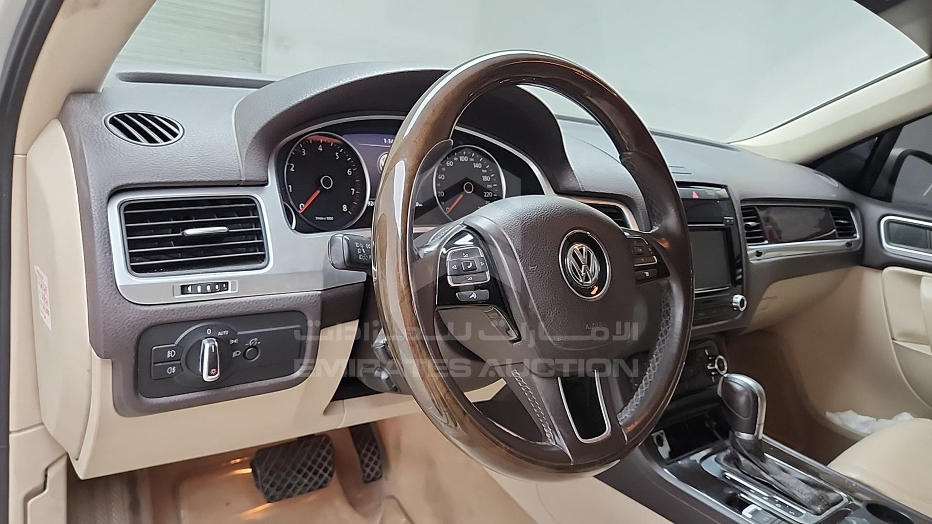 2012 VOLKSWAGEN TOUAREG VIN: WVGBC27P0CD000121
