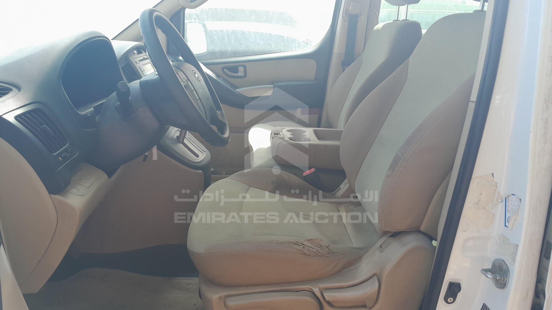 0 HYUNDAI H1 VIN: KMHWH81RXCU454375