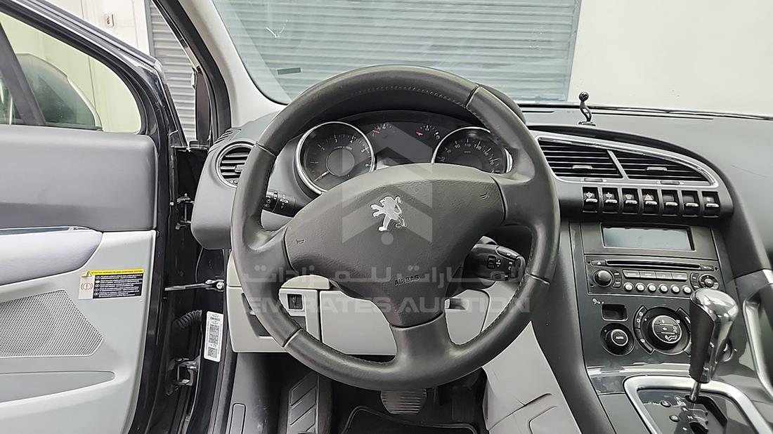 2011 Peugeot 3008 — Steering & Mounted Controls — Photo 13