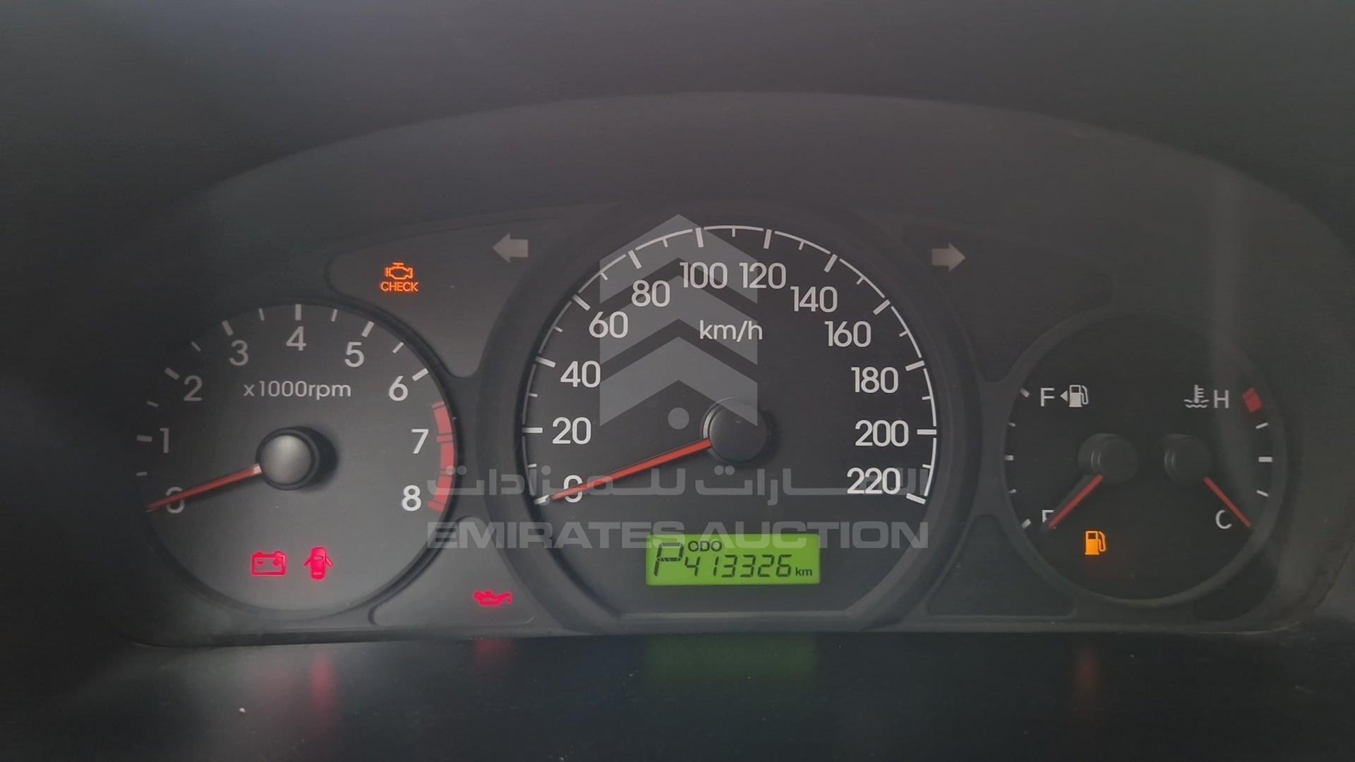 2012 HYUNDAI H1 VIN: KMHWH81R6CU371221