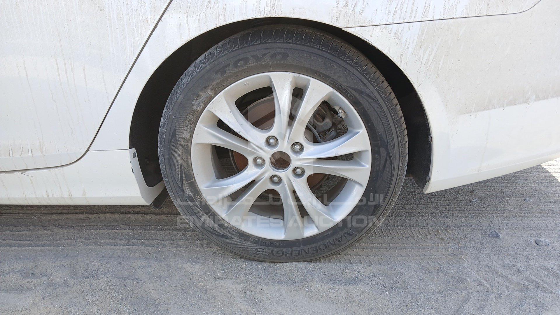 2011 HYUNDAI SONATA VIN: 5NPEC4AC8BH234969