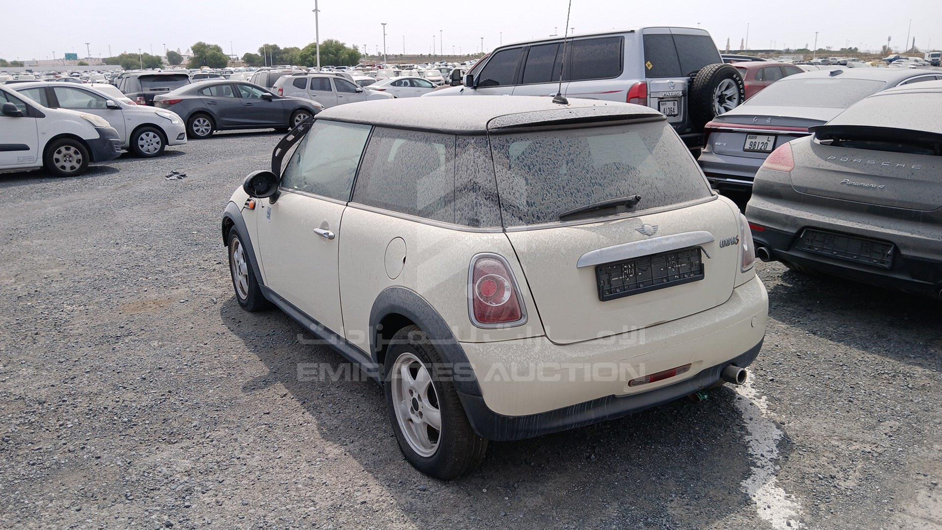 2012 MINI COOPER VIN: WMWSU310XCT205189