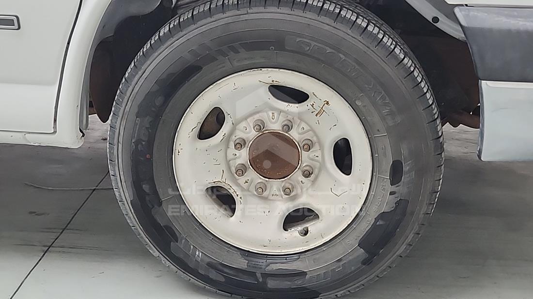 2006 GMC 2500 — Front Right Tyre — Photo 29