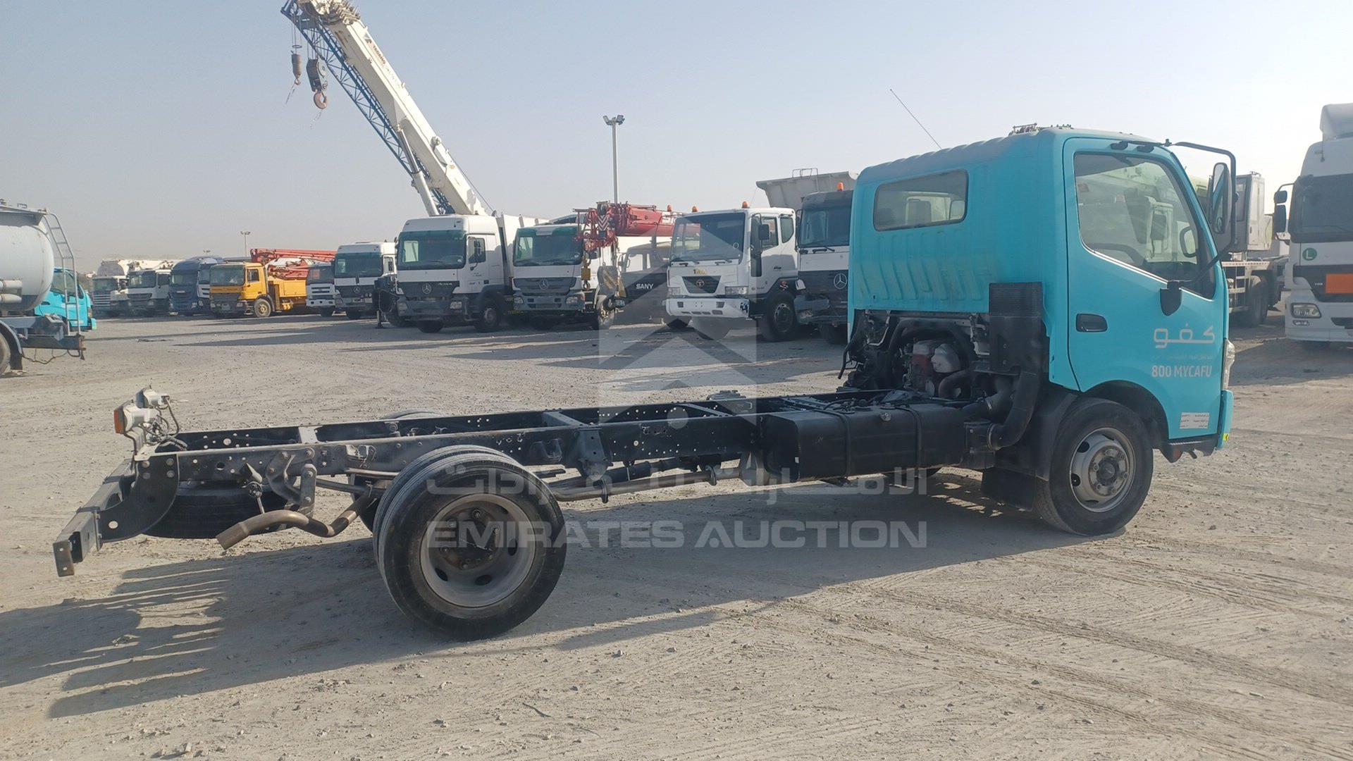 2020 HINO 300 VIN: JHHUCN1HOLK033175