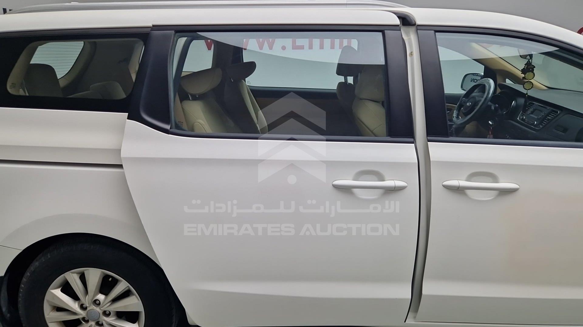 2016 KIA CARNIVAL VIN: KNAMB8128G6156978