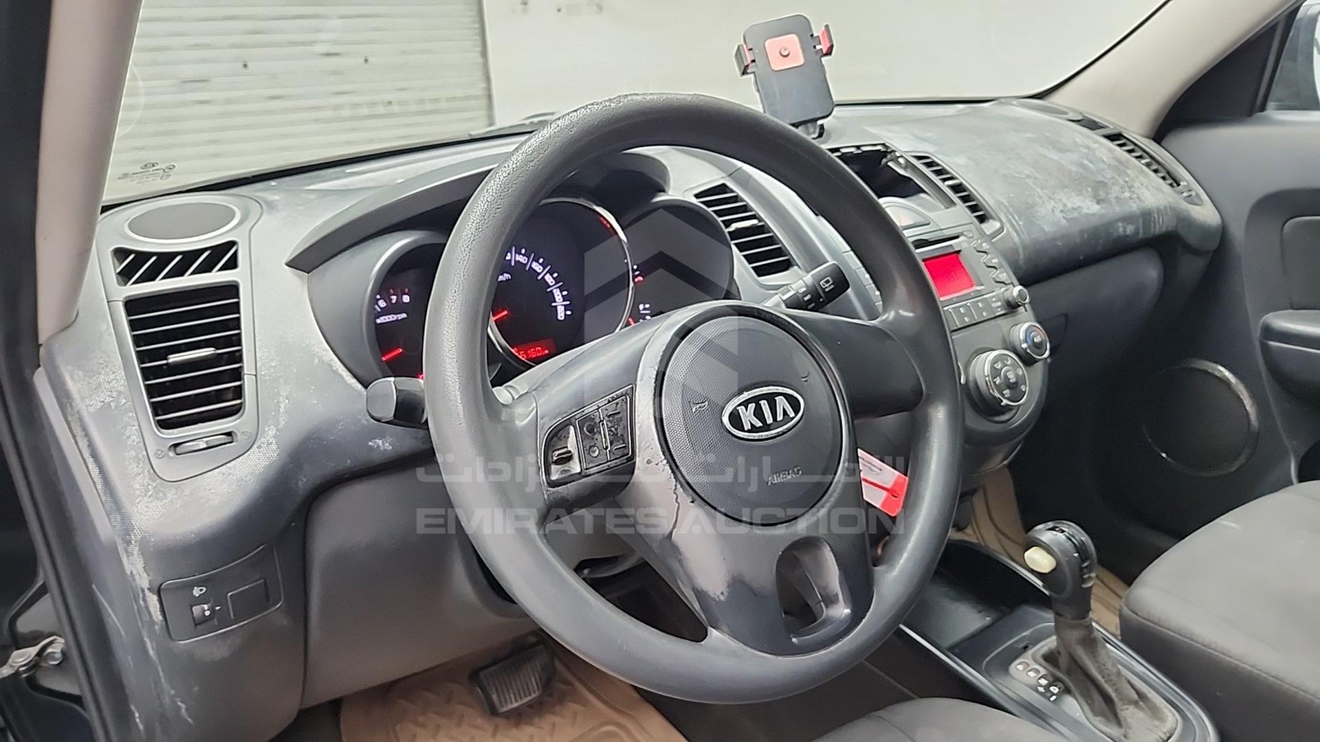 2012 KIA SOUL VIN: KNAJT8110C7323586