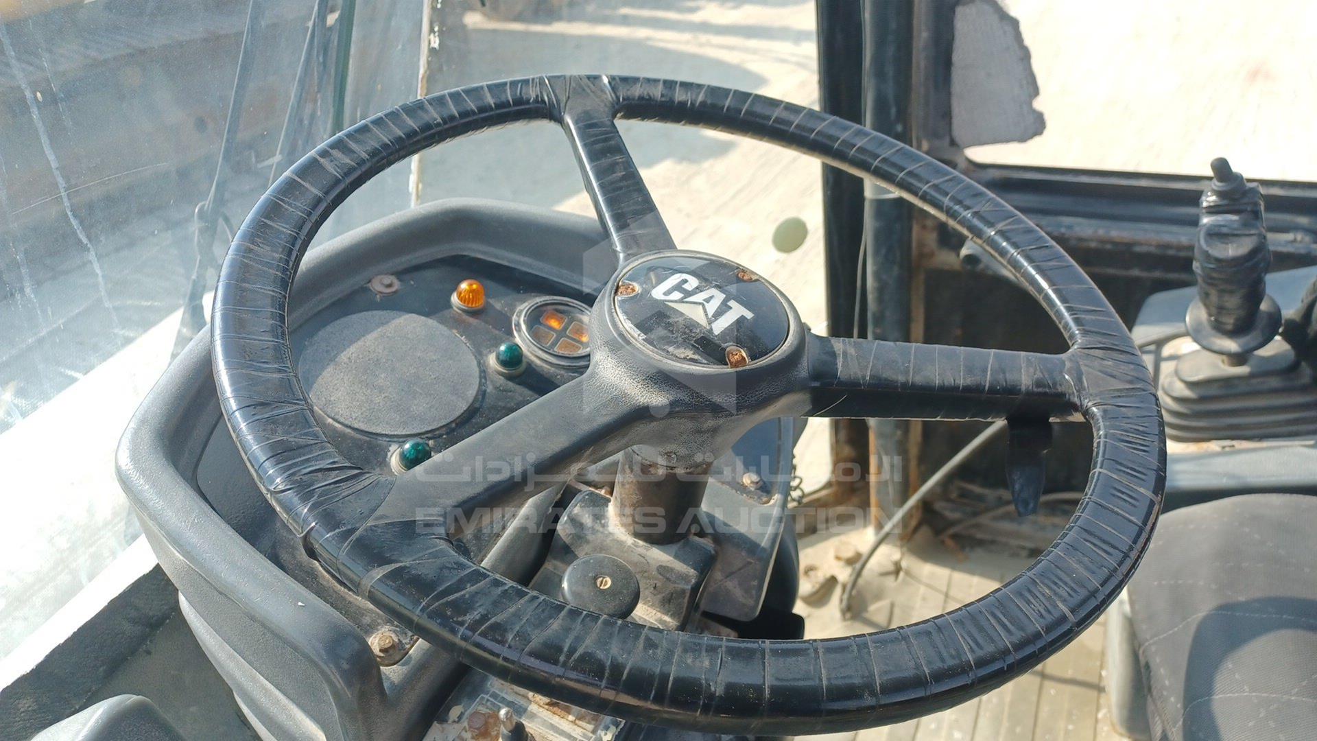 2002 CATERPILLAR --- VIN: 4MZ00101