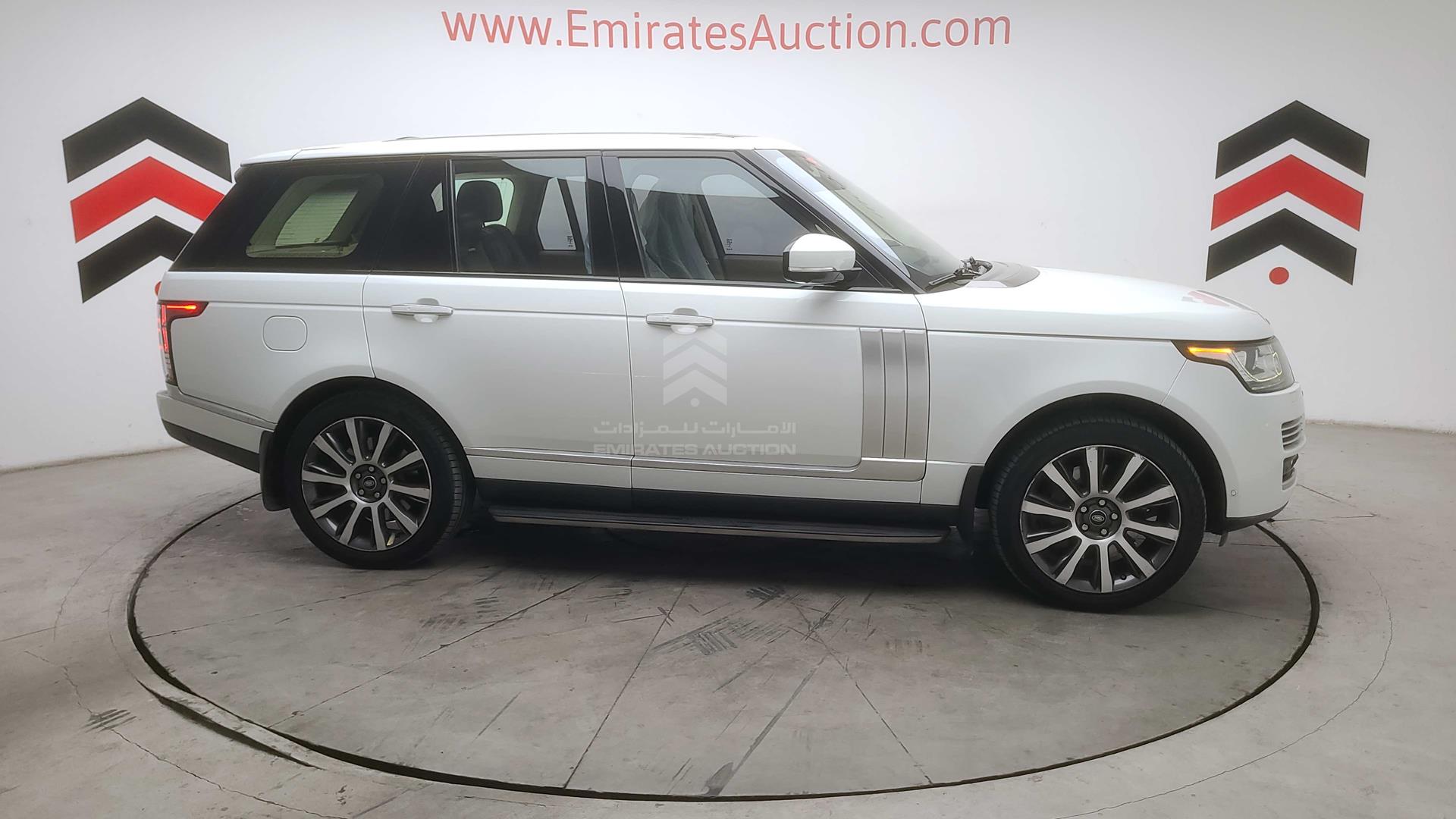 2015 RANGE ROVER VOGUE VIN: SALGA2EF3FA225173