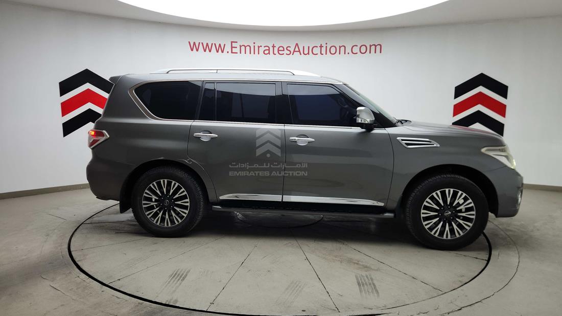 2017 Nissan Patrol — Right Full View — Photo 39
