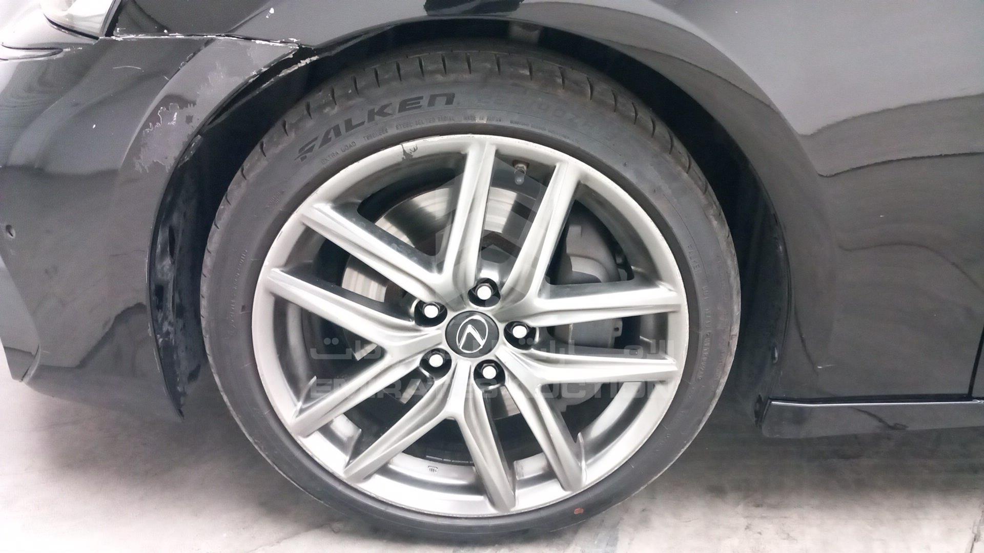 2018 LEXUS IS300 VIN: JTHBA1D25J5081877