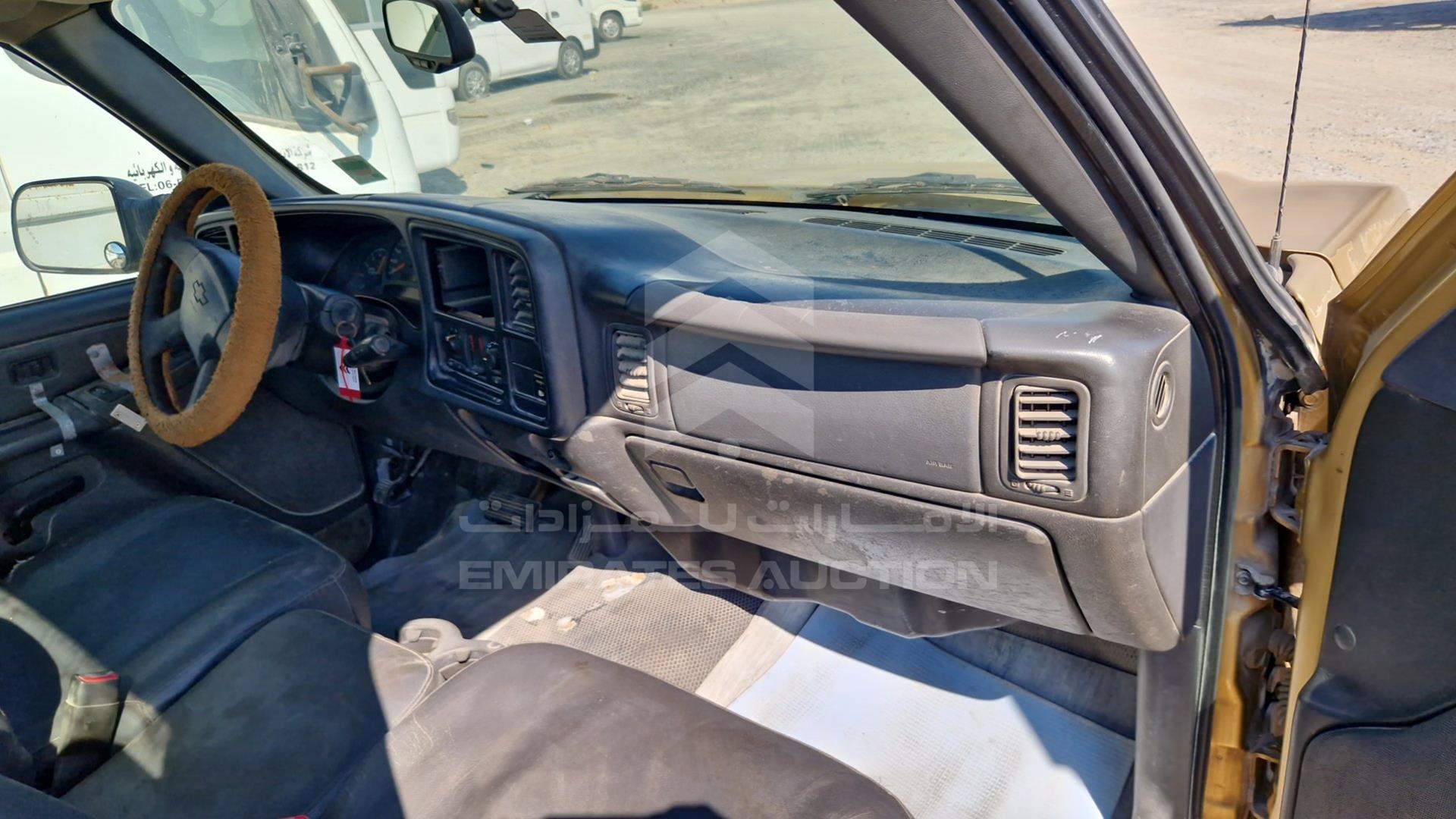 2004 CHEVROLET SILVERADO VIN: 1GBJC34234E260883