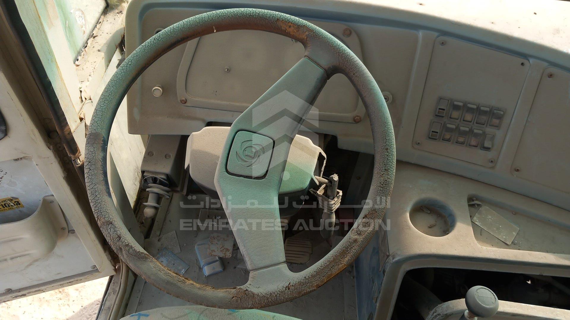 2008 ASHOK LEYLAND --- VIN: MB1PAEFA585157653