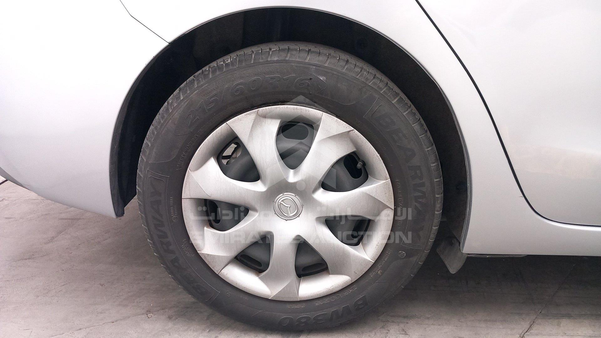 2019 MAZDA 3 VIN: JM7BN1SZ2K1242688