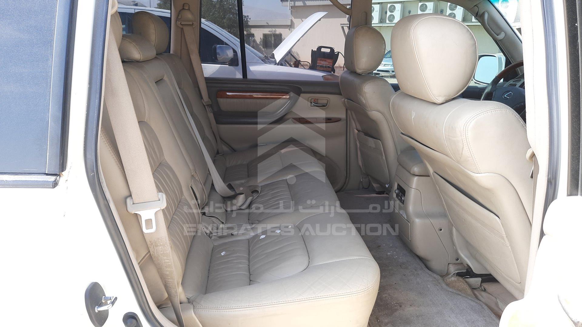 2005 LEXUS LX 470 VIN: JTJHT00WX53551277