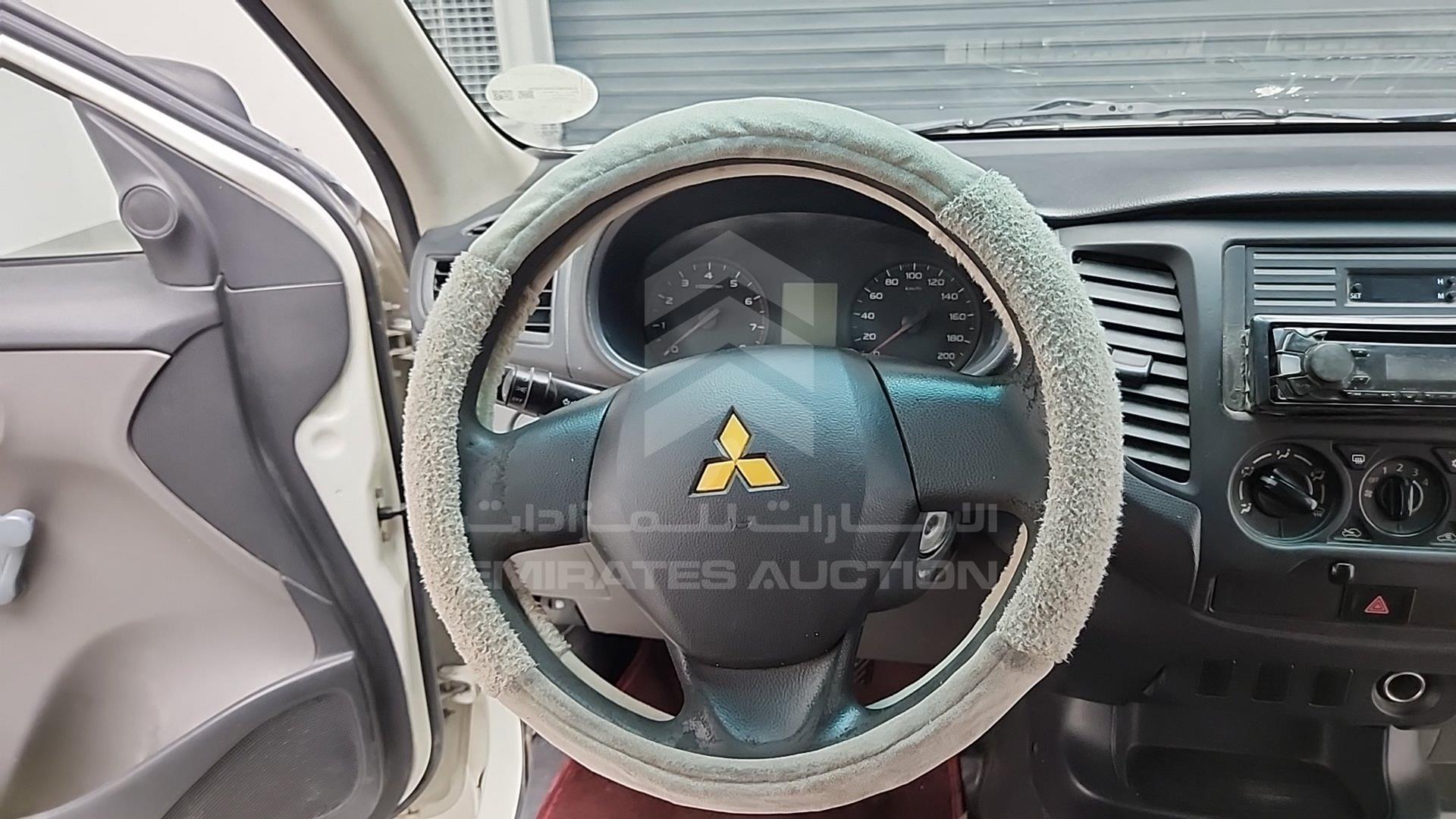 2016 MITSUBISHI L 200 VIN: MMBJNKJ40GH007928