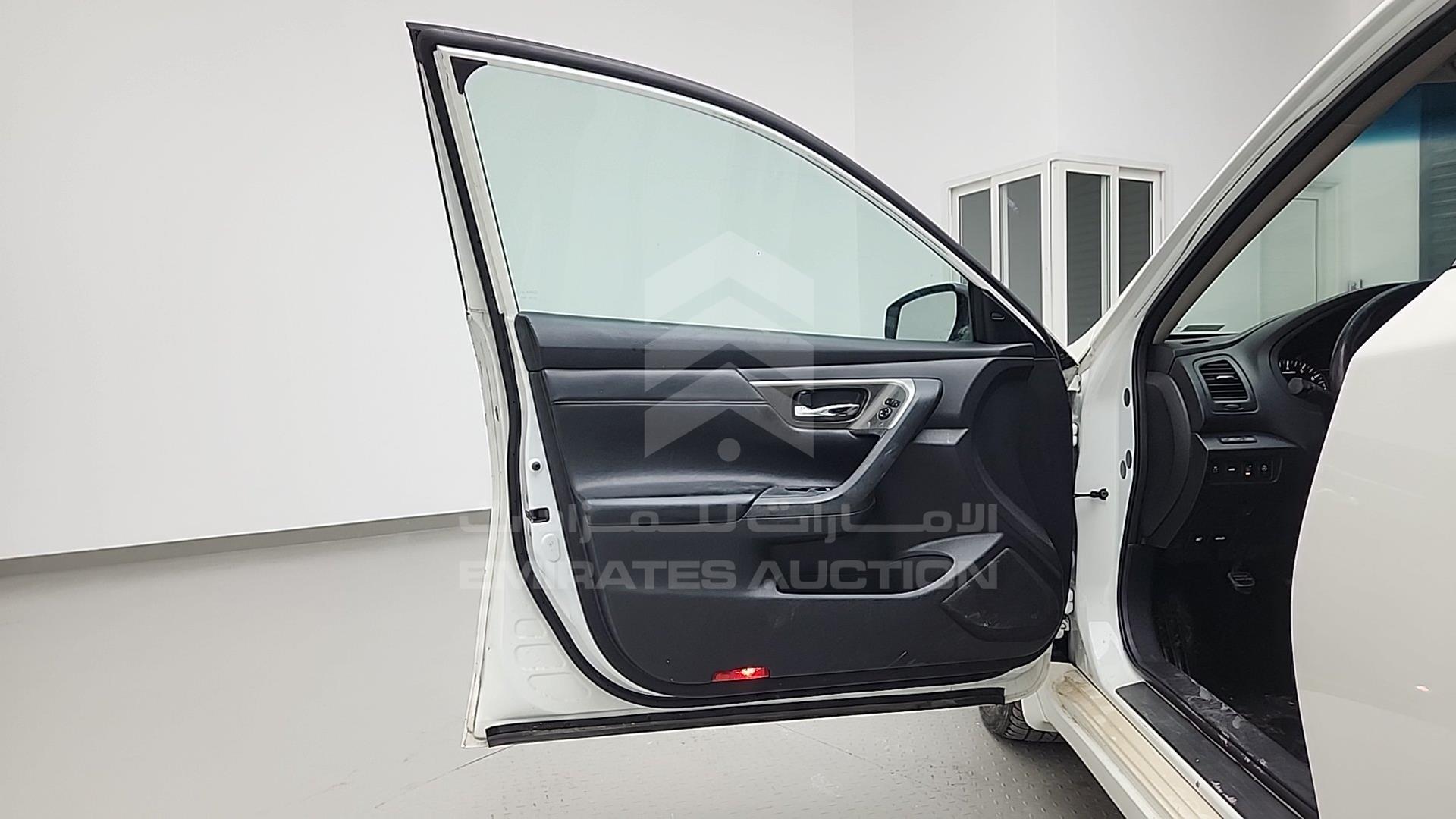 2015 NISSAN ALTIMA VIN: 1N4AL3AP2FC155266