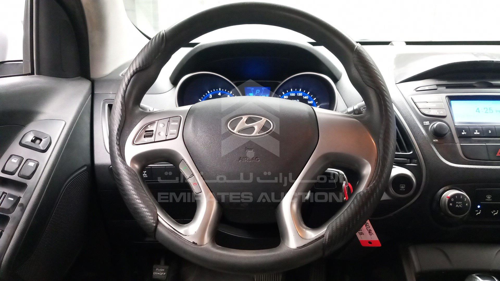 2015 HYUNDAI TUCSON VIN: KMHJT81E0FU045036