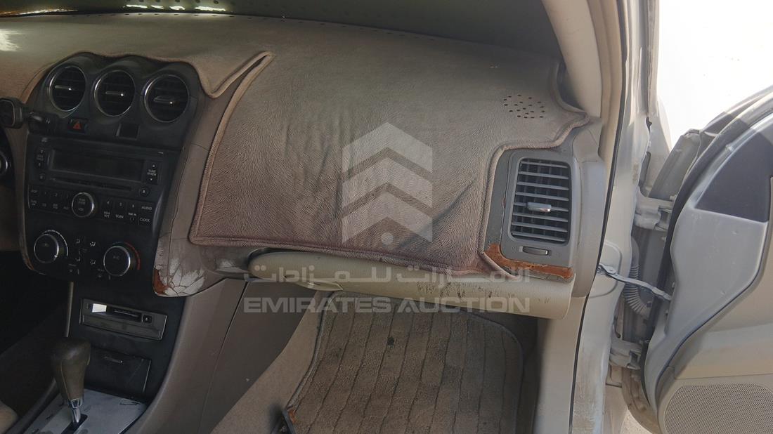 نيسان التيما 2008 — زاوية واجهة الراكب الأمامي الأيمن — صورة 23