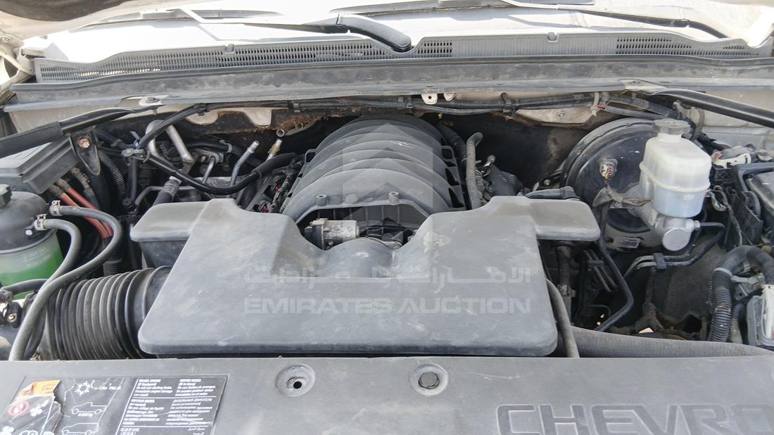 2019 Chevrolet Suburban — Engine Bay — Photo 30
