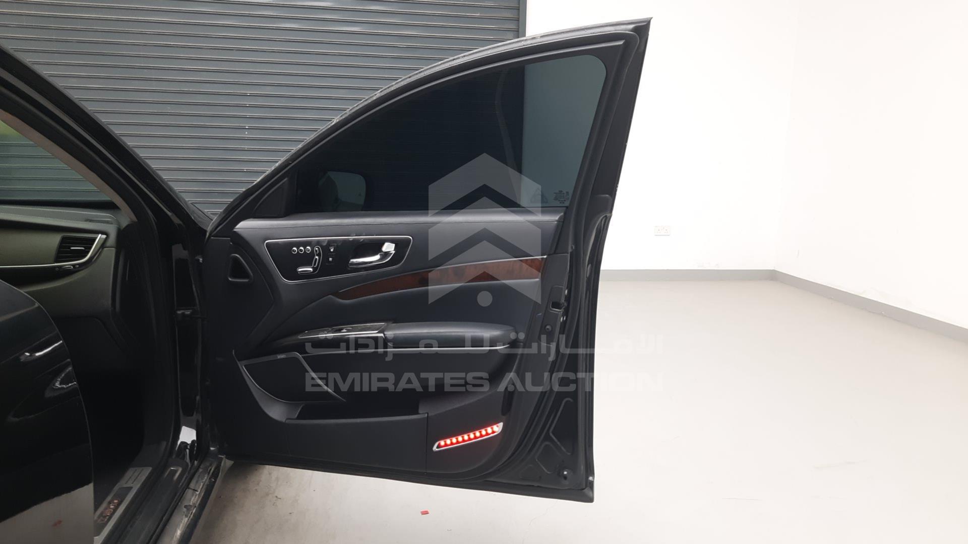 2016 KIA K 900 VIN: KNALW4D43G6028671