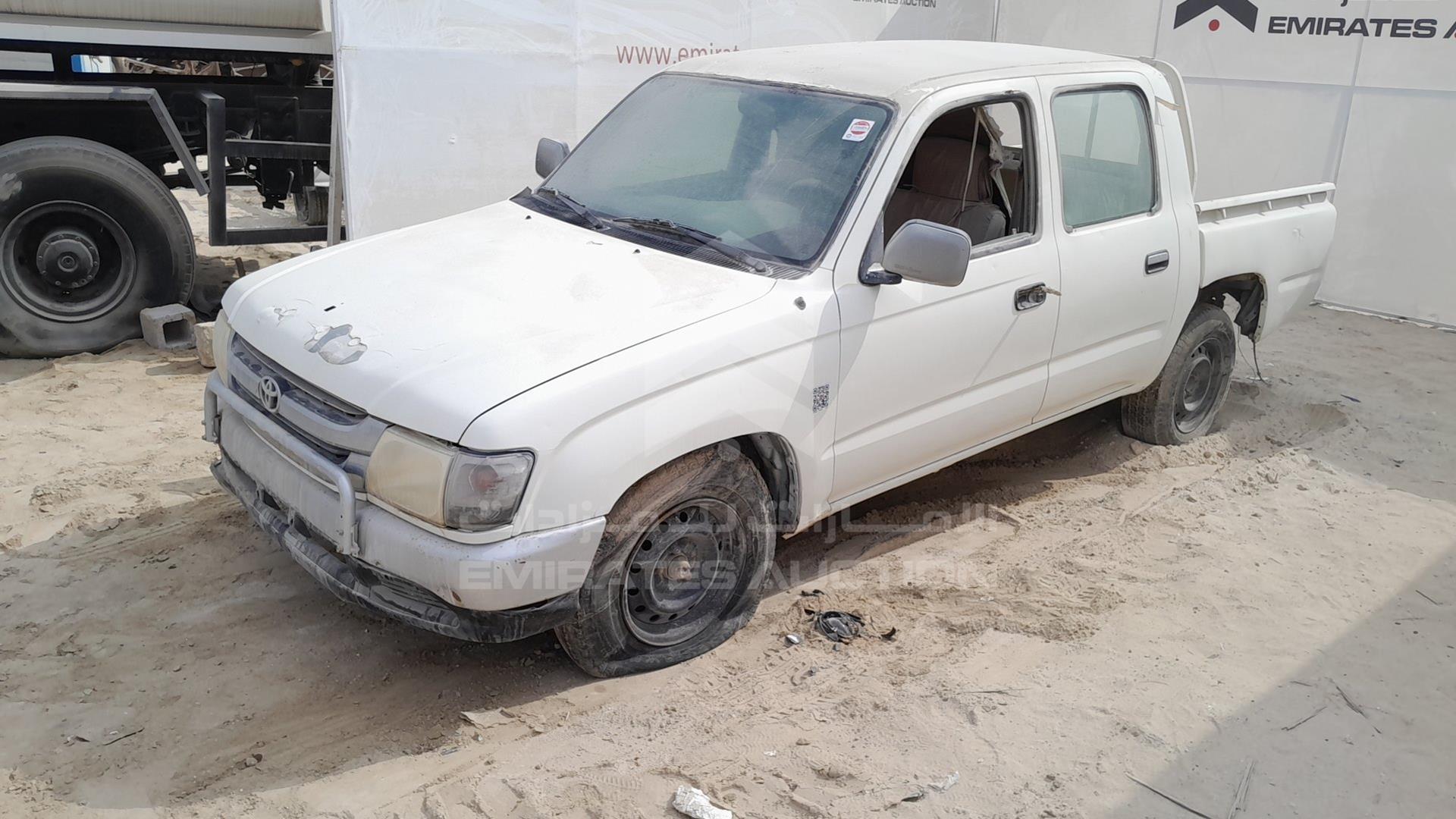 2004 TOYOTA PICK UP VIN: JTFEM426240146092