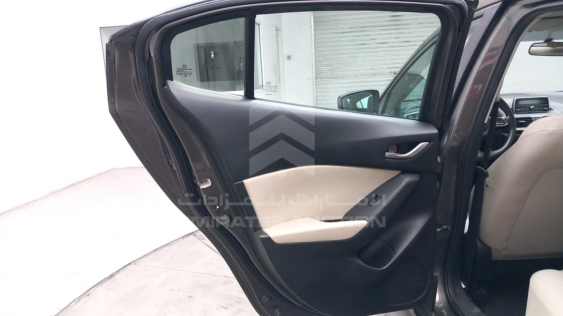 2019 MAZDA 3 VIN: JM7BN1SZ5K1269156
