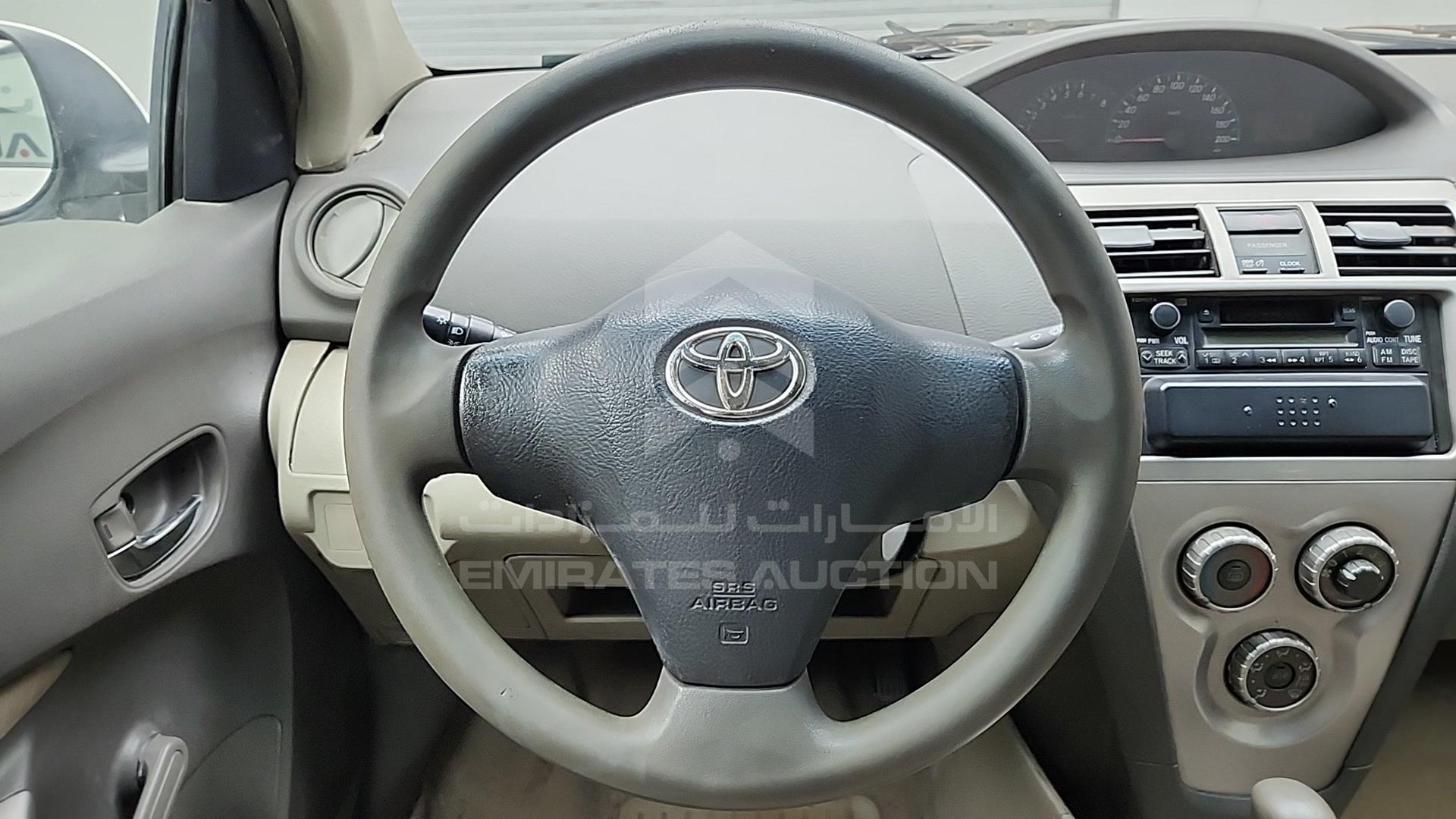 2009 TOYOTA YARIS VIN: JTDBW923494025637