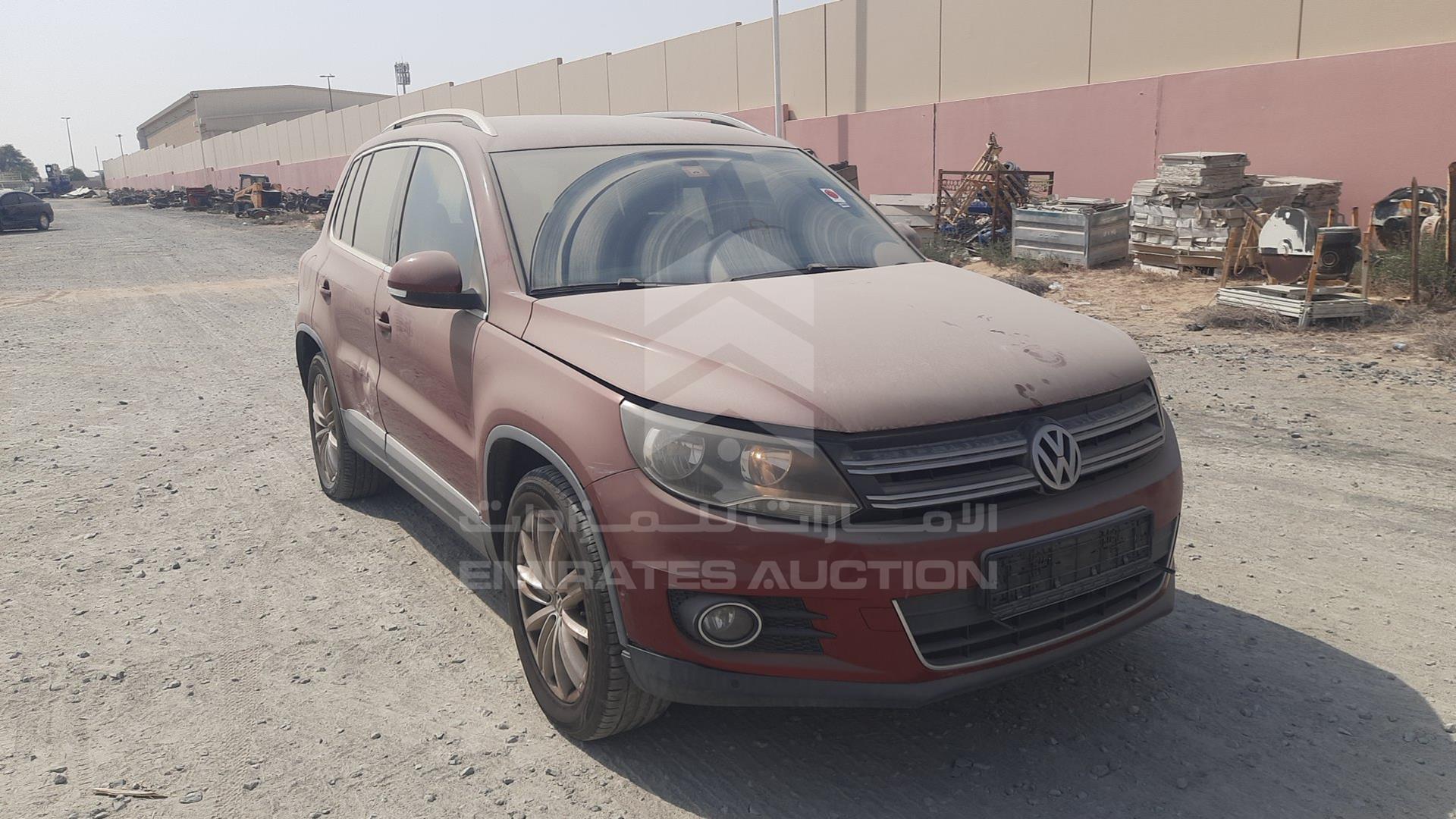 2012 VOLKSWAGEN TIGUAN VIN: WVGCE15NXCW045677