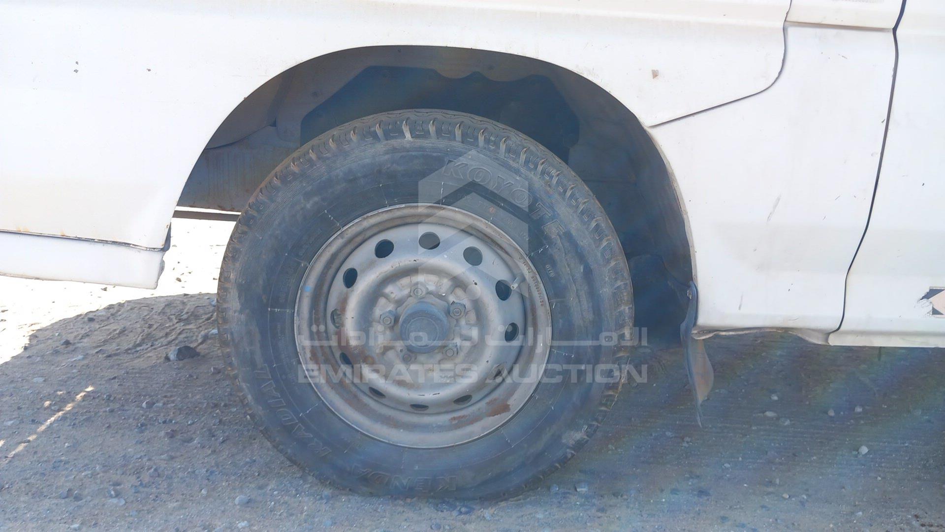 2014 MITSUBISHI L 300 VIN: JMYHNP13WEA700835