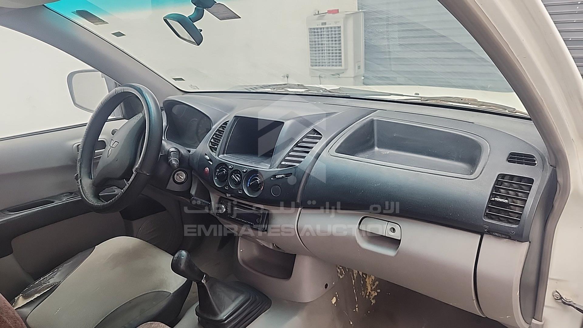 2013 MITSUBISHI L 200 VIN: MMBJNKA50DD029933