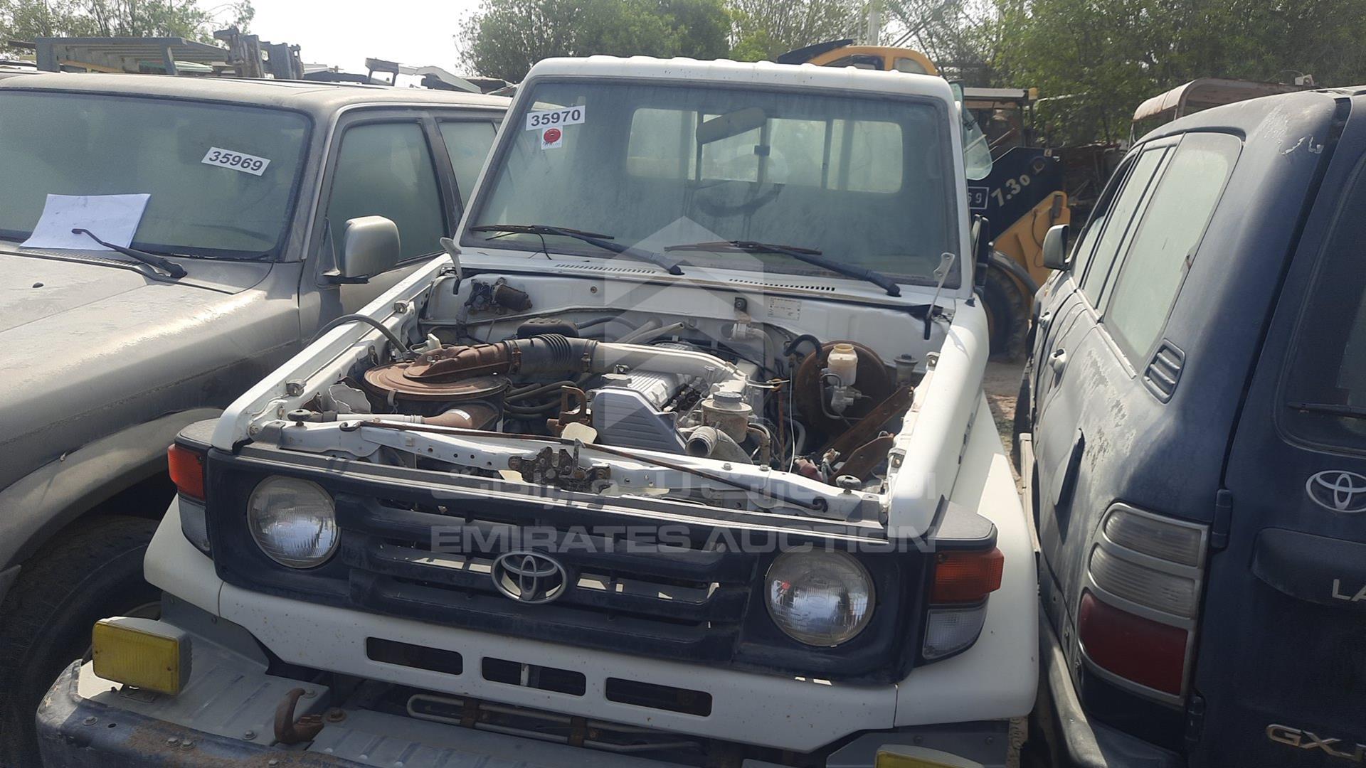 2005 TOYOTA LAND CRUISER VIN: JTFLB71J458008240